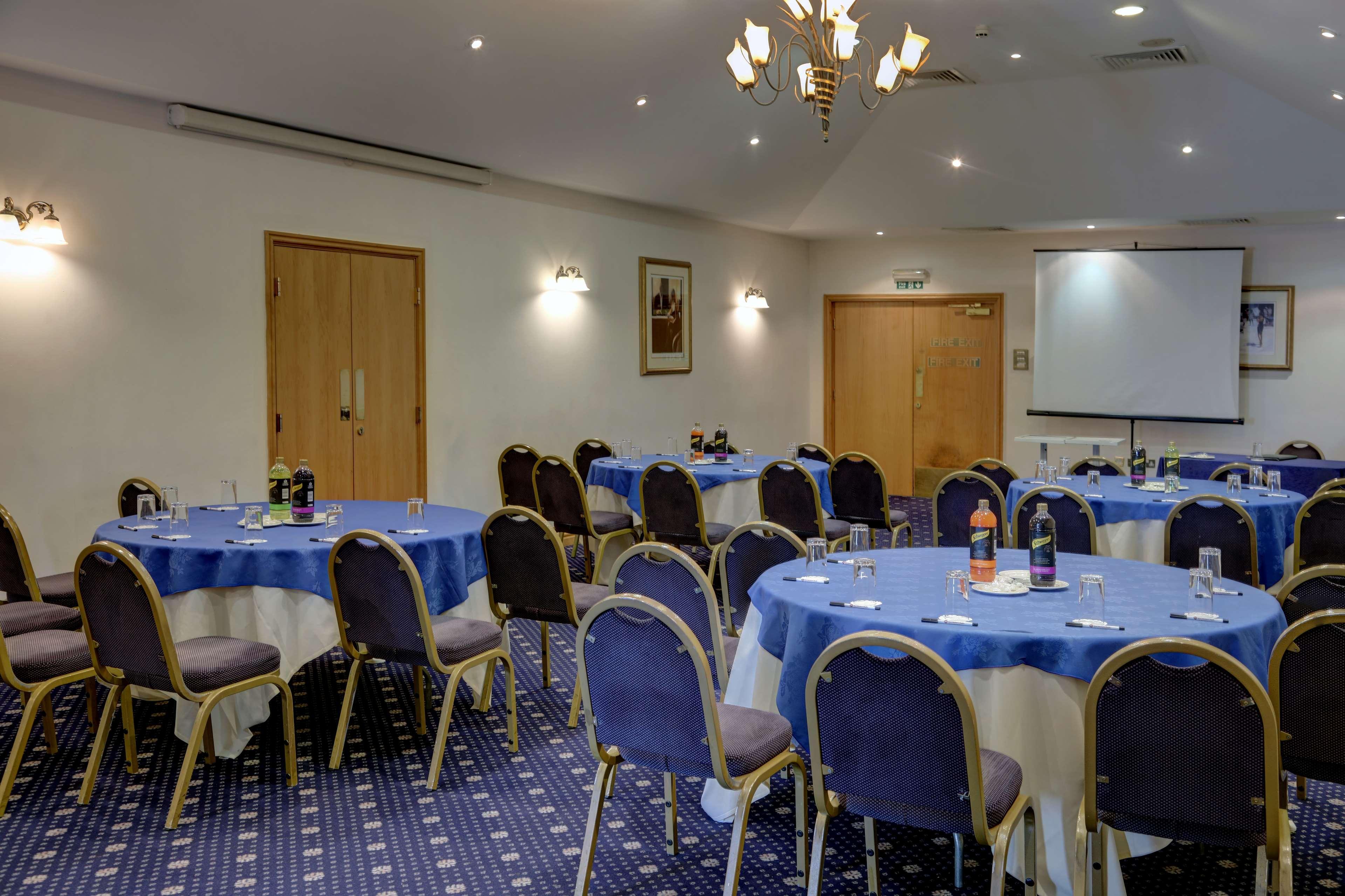 Best Western Plus Bentley Hotel, Leisure Club & Spa Thorpe on the Hill  Eksteriør bilde