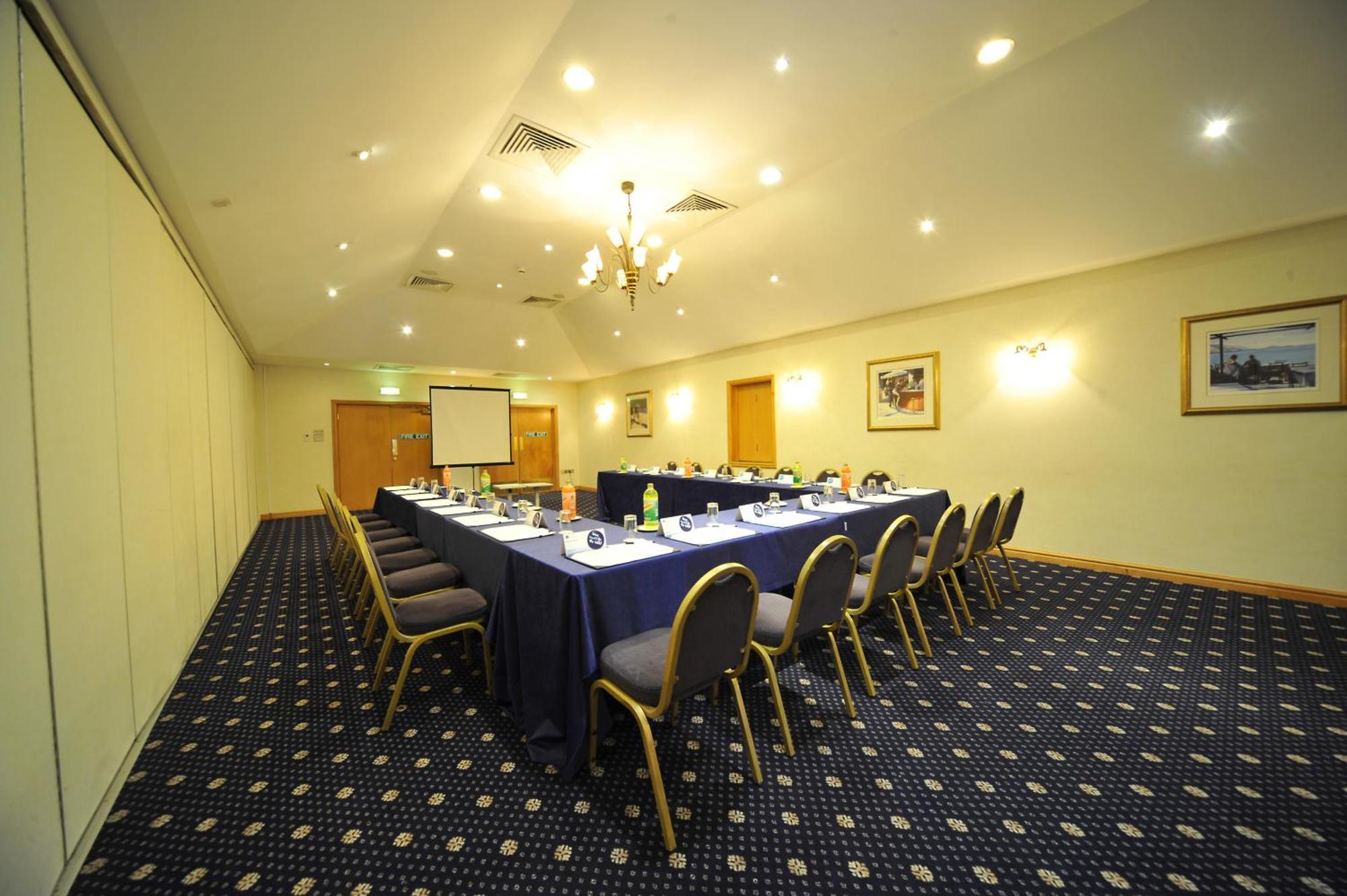 Best Western Plus Bentley Hotel, Leisure Club & Spa Thorpe on the Hill  Eksteriør bilde